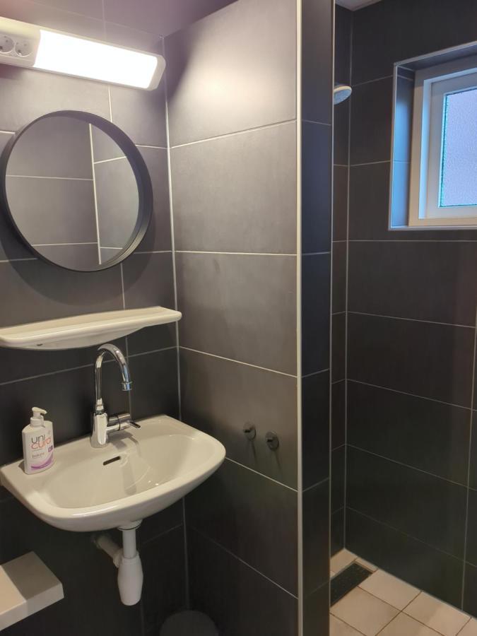 Hotel-Pension Ouddorp Buitenkant foto