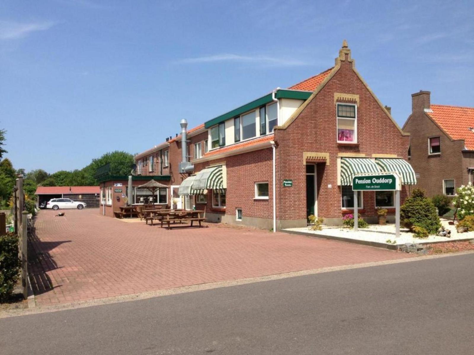 Hotel-Pension Ouddorp Buitenkant foto