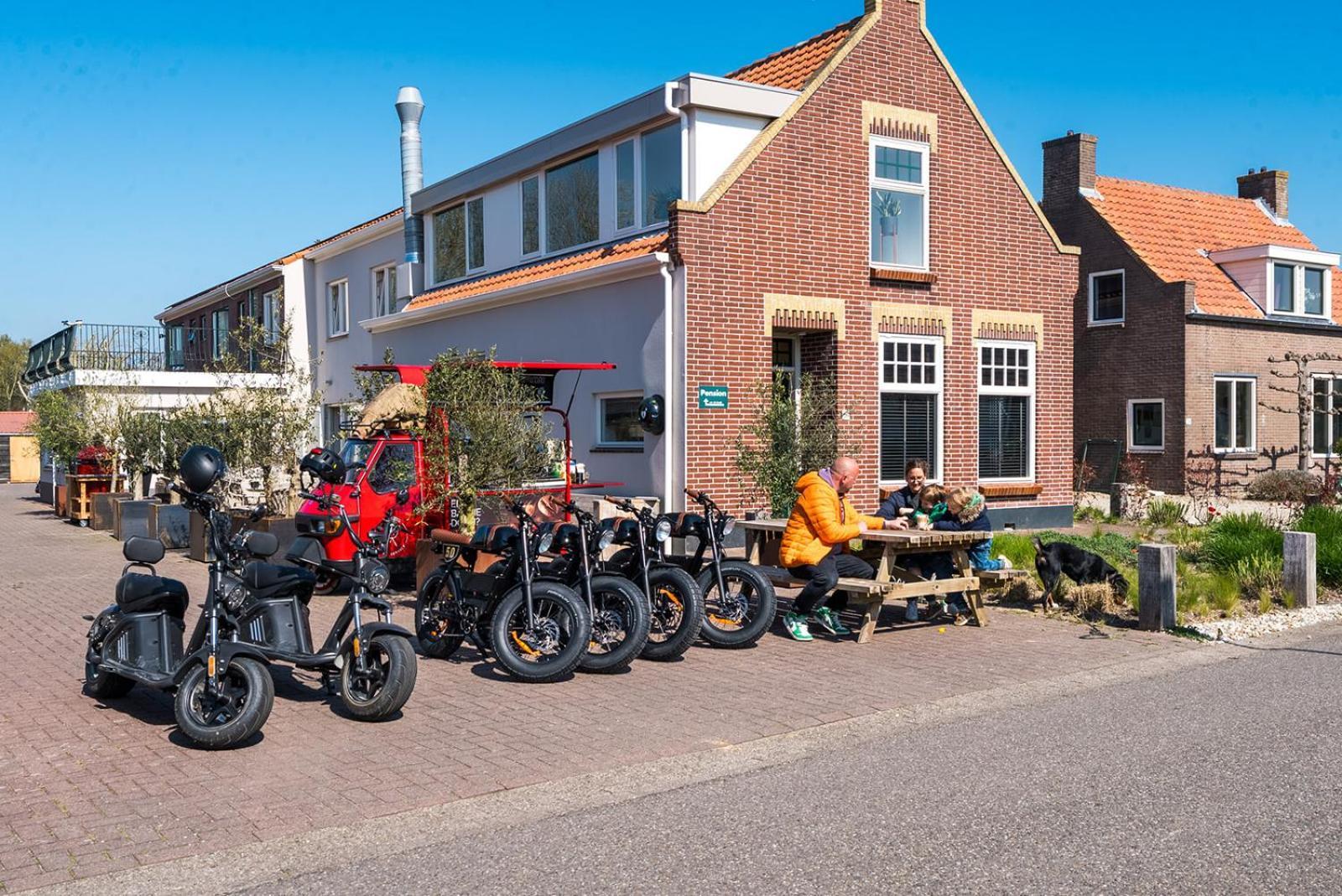 Hotel-Pension Ouddorp Buitenkant foto