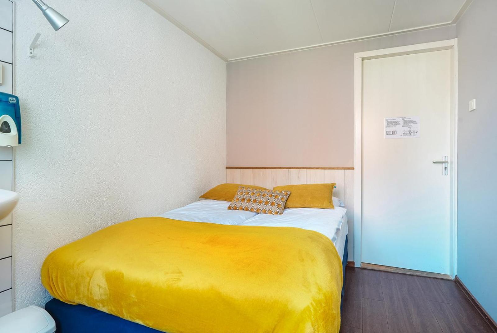 Hotel-Pension Ouddorp Kamer foto